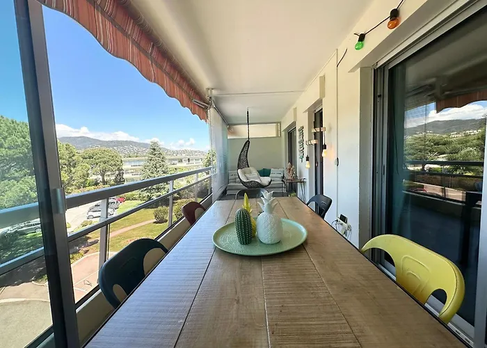 Appartement Calme Et Cosy A Mandelieu