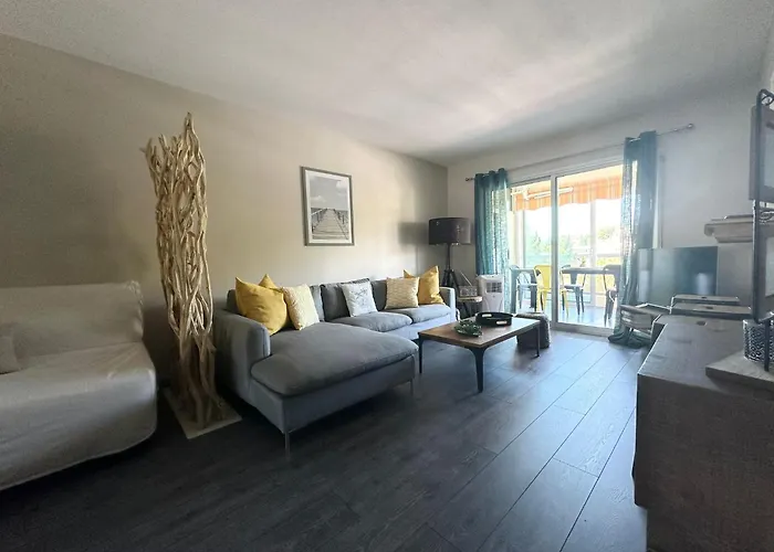 Appartement Calme Et Cosy A Mandelieu