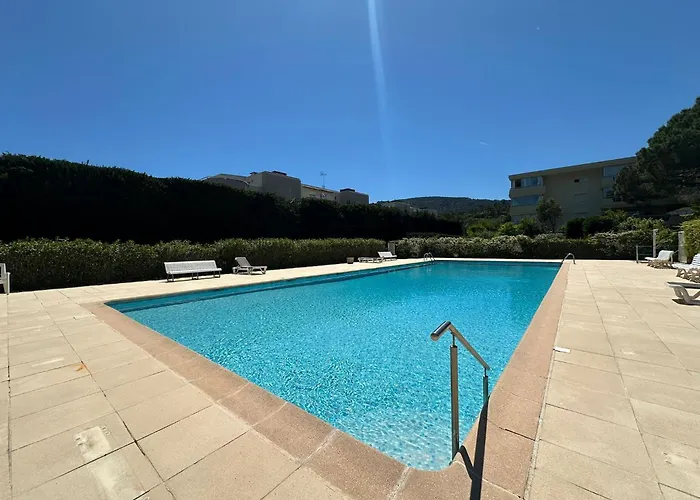 Appartement Calme Et Cosy A Mandelieu